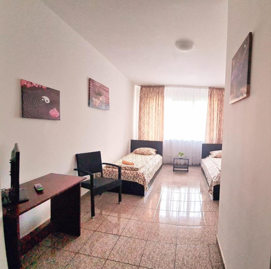 Casa Dobrescu Centura De Nord Ξενοδοχείο Κραϊόβα Εξωτερικό φωτογραφία