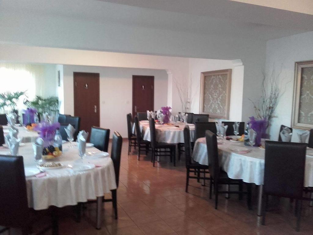 Casa Dobrescu Centura De Nord Ξενοδοχείο Κραϊόβα Εξωτερικό φωτογραφία