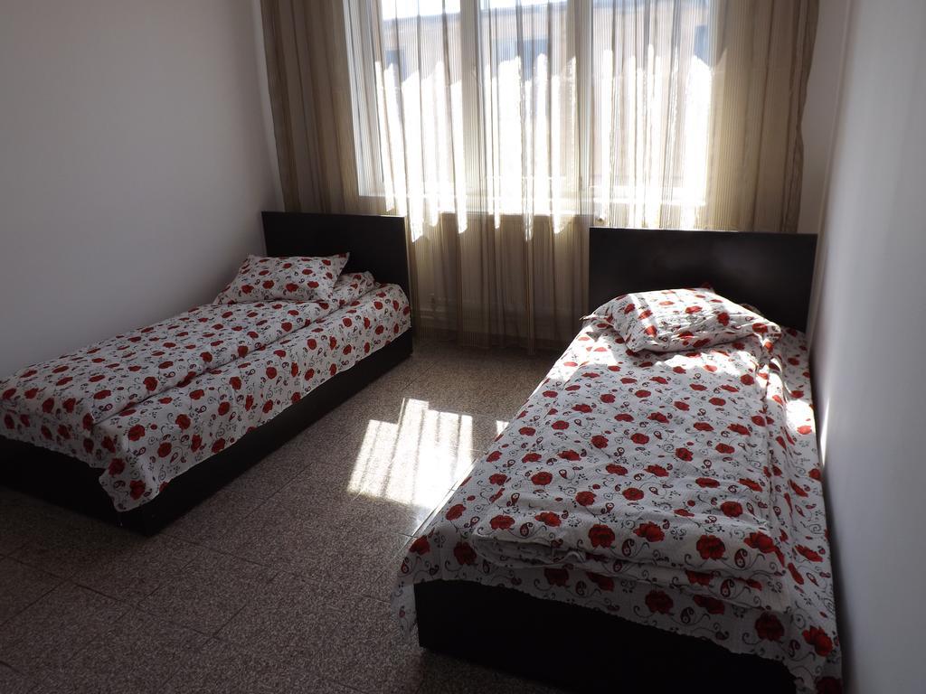Casa Dobrescu Centura De Nord Ξενοδοχείο Κραϊόβα Εξωτερικό φωτογραφία